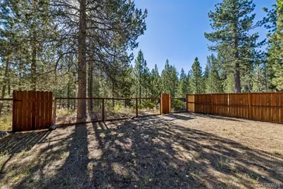 1725 Arrowhead Avenue, South Lake Tahoe, CA 96150 - Photo 4