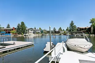 575 Alpine Dr, South Lake Tahoe, CA 96150 - Photo 2