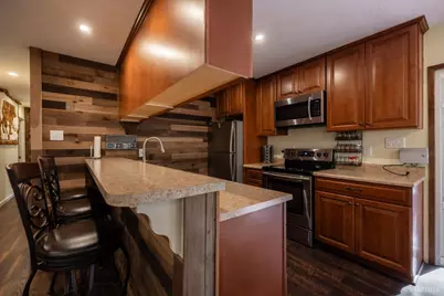 815 Capistrano Avenue, South Lake Tahoe, CA 96150 - Photo 6