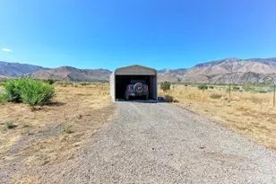 39 Lone Company Rd, Coleville, CA 96107 - Photo 14
