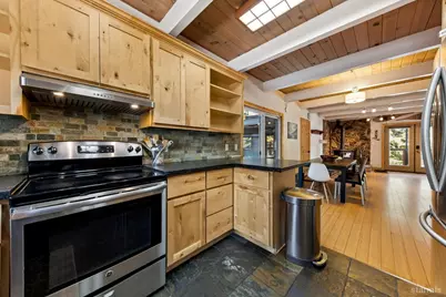 1685 Skyline Drive, South Lake Tahoe, CA 96150 - Photo 10