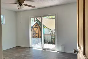 940 Patricia Ln, South Lake Tahoe, CA 96150 - Photo 16