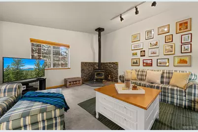980 Kekin Street, South Lake Tahoe, CA 96150 - Photo 14