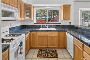 1762 Arrowhead Ave, South Lake Tahoe, CA 96150 - Photo 12