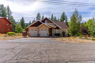 1267 Pyramid Cir, South Lake Tahoe, CA 96150 - Photo 2