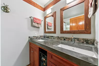 1460 Matheson Drive, South Lake Tahoe, CA 96150 - Photo 20