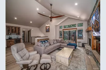 1838 Osage Circle, South Lake Tahoe, CA 96150 - Photo 8