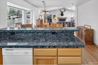 1762 Arrowhead Avenue, South Lake Tahoe, CA 96150 - Photo 12