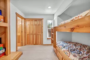 710 Julie Ln, South Lake Tahoe, CA 96150 - Photo 34