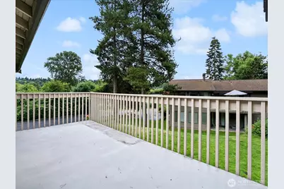 1112 Bellefield Park Ln, Bellevue, WA 98004 - Photo 22