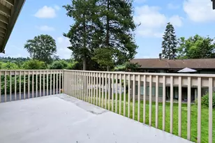 1112 Bellefield Park Ln, Bellevue, WA 98004 - Photo 22