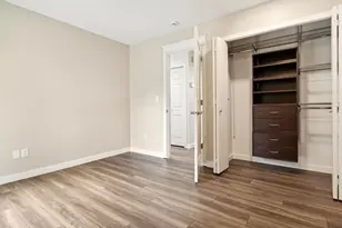 1112 Bellefield Park Ln, Bellevue, WA 98004 - Photo 14
