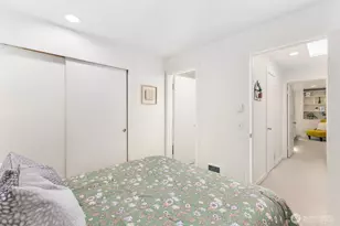 10237 SE 3rd St, Bellevue, WA 98004 - Photo 24