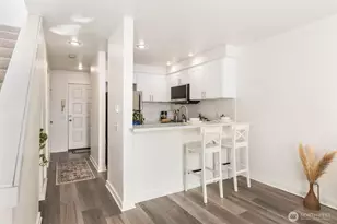 10237 SE 3rd St, Bellevue, WA 98004 - Photo 6