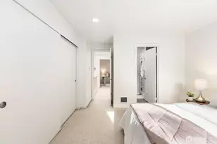 10237 SE 3rd St, Bellevue, WA 98004 - Photo 20