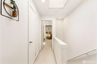 10237 SE 3rd St #5, Bellevue, WA 98004 - Photo 18