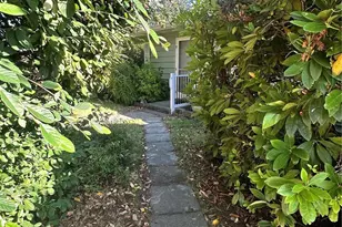 10230 126th Ave SE, Renton, WA 98056 - Photo 2