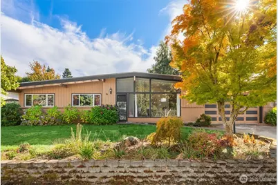 8227 SE 35th St, Mercer Island, WA 98040 - Photo 1