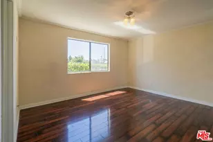 18445 Hatteras St, Los Angeles, CA 91356 - Photo 8