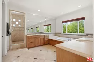 22716 Sylvan St, Woodland Hills, CA 91367 - Photo 28