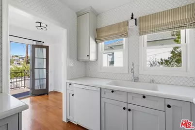 2701 Lakewood Ave N, Los Angeles, CA 90039 - Photo 8