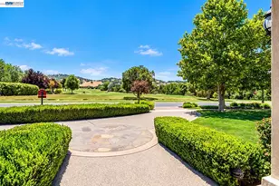 1377 Piemonte Dr, Pleasanton, CA 94566 - Photo 2