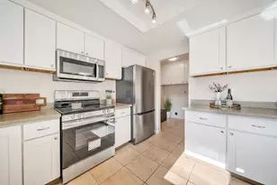 10019 Dove Oak Ct, Cupertino, CA 95014 - Photo 14