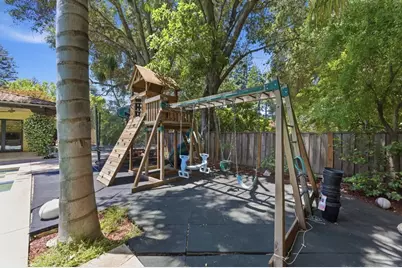 325 Seale Ave, Palo Alto, CA 94301 - Photo 22