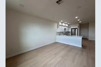 1025 Bellante Ln #4, San Jose, CA 95133 - Photo 2