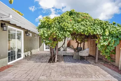 688 Woodhams Rd, Santa Clara, CA 95051 - Photo 32