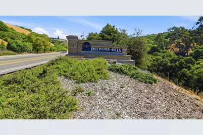 22190 W Lyndon Loop, Castro Valley, CA 94552 - Photo 8