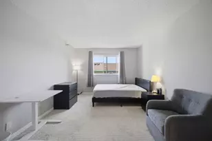 240 N Bayshore Blvd, San Mateo, CA 94401 - Photo 16