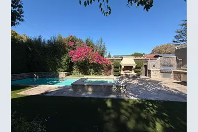 1071 Carolyn Ave, San Jose, CA 95125 - Photo 2