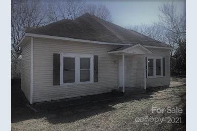 404 Olive Branch Street - Photo 1