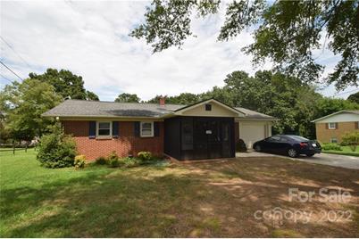 137 Cooley Drive - Photo 1
