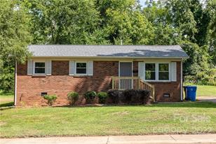 406 Cabarrus Ave, Mooresville, NC 28115 - MLS 3893648 - Coldwell Banker