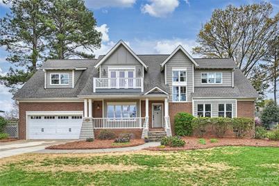 22225 Country Club Circle, Cornelius, NC 28031 - Photo 1