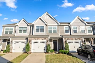 15009 Savannah Hall Dr, Charlotte, NC 28273 - MLS 4085001 - Coldwell Banker