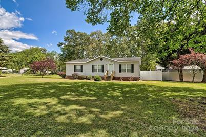 302 Chestnut Street, Bethune, SC 29009 - Photo 1