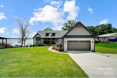 5180 Glenwood Street, Sherrills Ford, NC 28673 - Photo 1