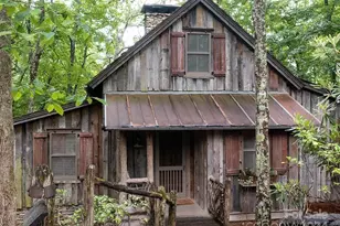 139 Boardinghouse Wy #6, Sylva, NC 28779 - Photo 1