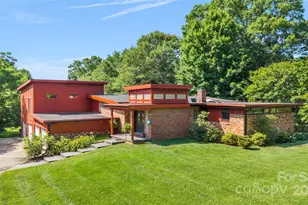 640 Davie Ave, Statesville, NC 28677 - Photo 1