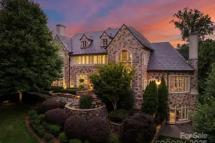 4536 Fox Brook Ln, Charlotte, NC 28211 - Photo 1