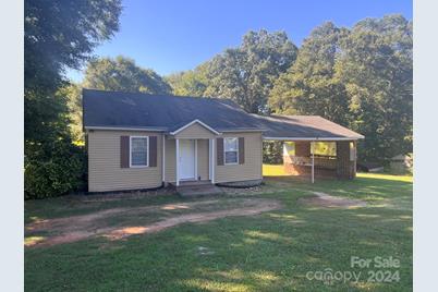 293 Estate Drive, Lincolnton, NC 28092 - Photo 1