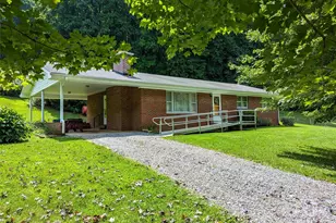 1524 7 Mile Ridge Rd, Burnsville, NC 28714 - Photo 1