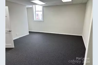 121 E Water Street, Lincolnton, NC 28092 - Photo 1