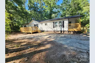 174 Lakerest Lane, Carthage, NC 28327 - Photo 1