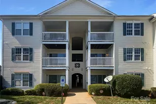 4432 Eaves Ln, Charlotte, NC 28215 - Photo 1