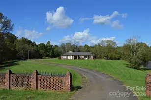 2294 Wilkesboro Hwy, Statesville, NC 28625 - Photo 1