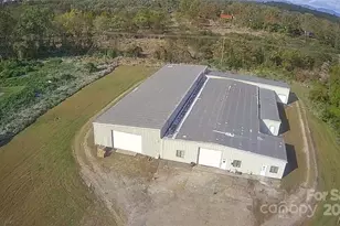 614 S Grove Street St, Hendersonville, NC 28792 - Photo 1